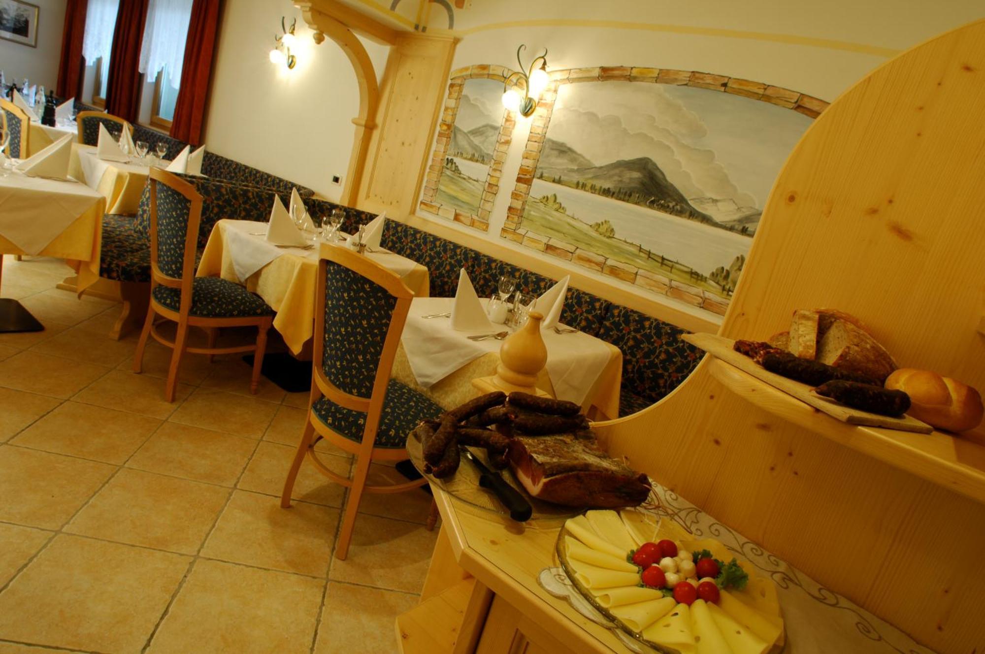 Hotel Falzares